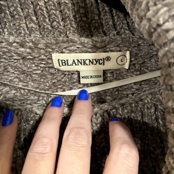 Blank NYC Tonight Only Sweater Size L NWOT - Picture 3 of 8
